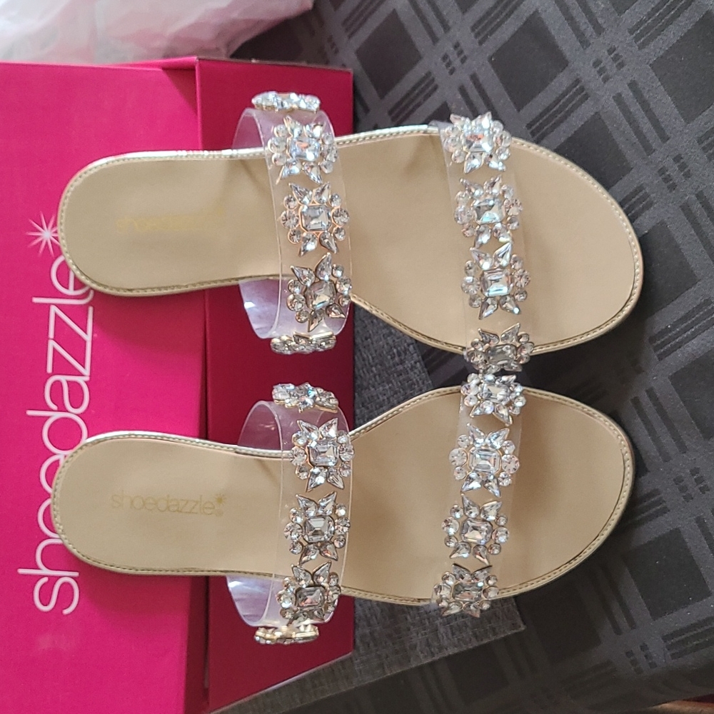 Shoedazale flats